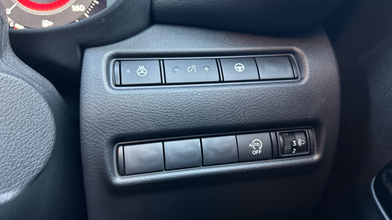 Nissan Juke 1.0 DiG-T Tekna 5dr Petrol Hatchback